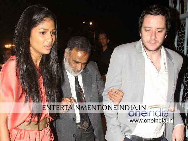  Carol Gracious And Family Celebrating Christmas