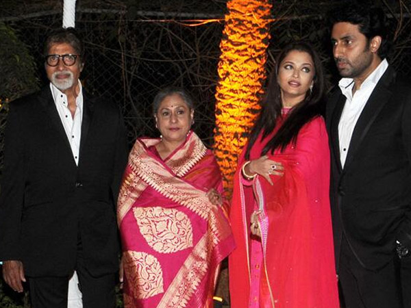 Aishwarya With Abhishek, Amitabh And Jaya Bachchan