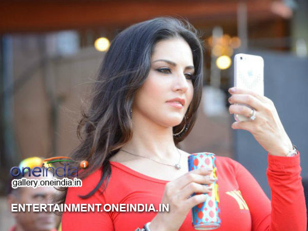 Sunny Leone Promotes XXX Drinks At CCL 4