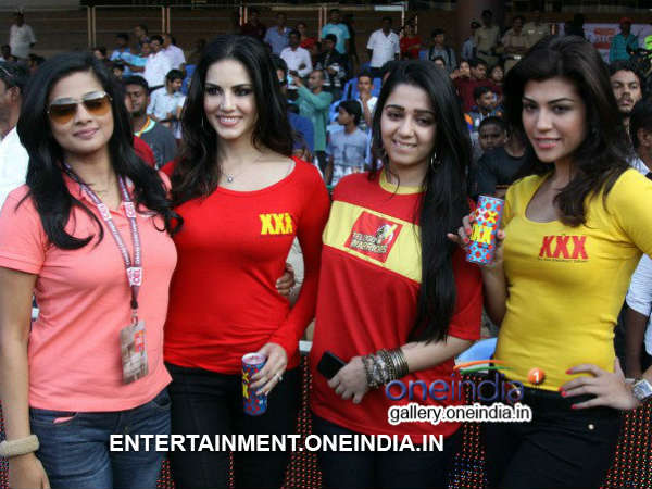 Charmi, Priyamani With Sunny Leone At CCL 4