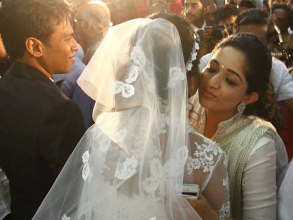 Kavya Madhavan At Meera Jasmine's Wedding