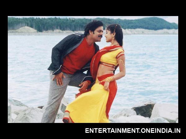 Akkineni Nagarjuna And Shriya Saran