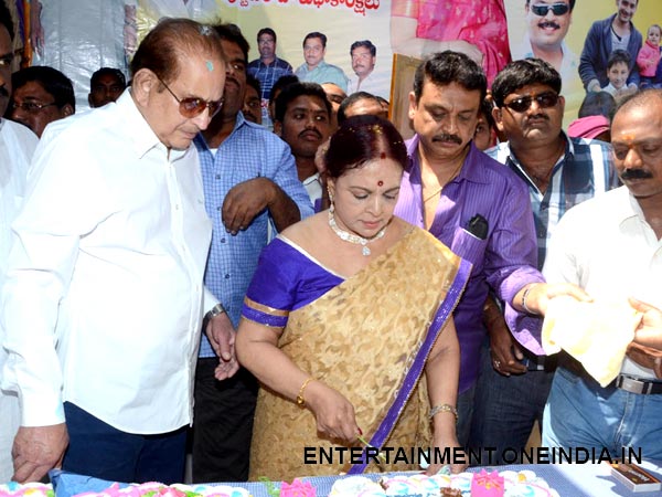 Vijaya Nirmala Cutting Cake Brought By Fans