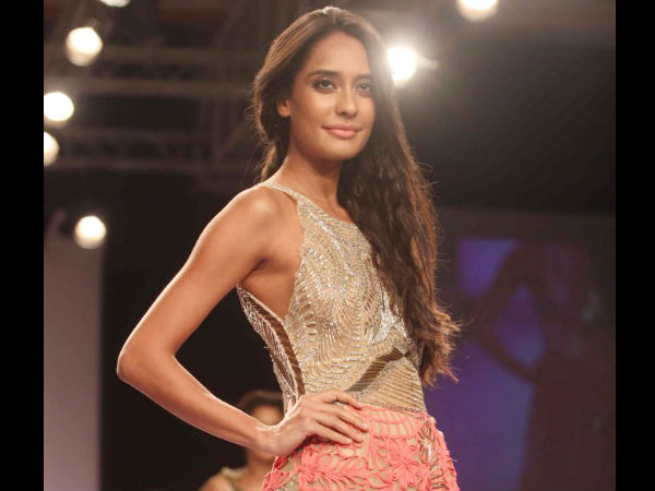 Photo: Lisa Haydon Walks Ramp At Lakme Fashion Week 2014