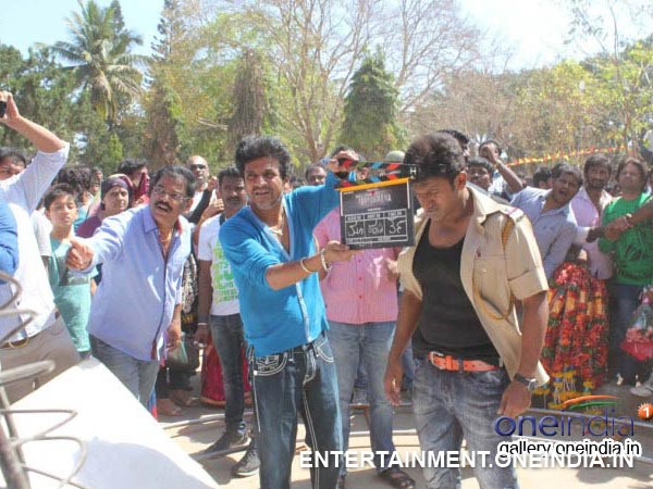 Shivaraj Kumar Claps For The Movie