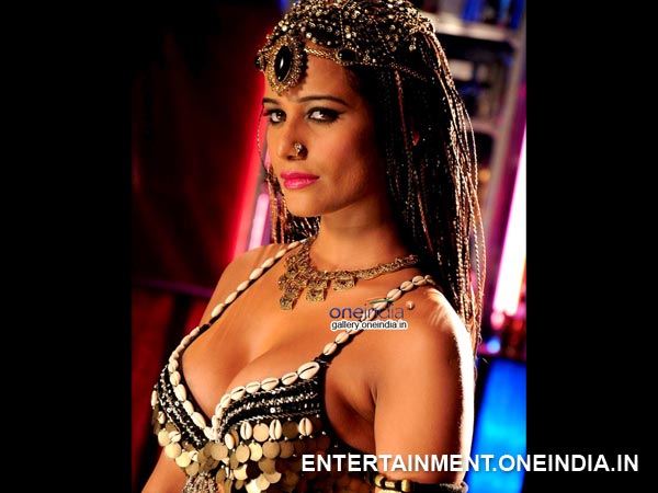 Lead Cast Of Love Is Poison