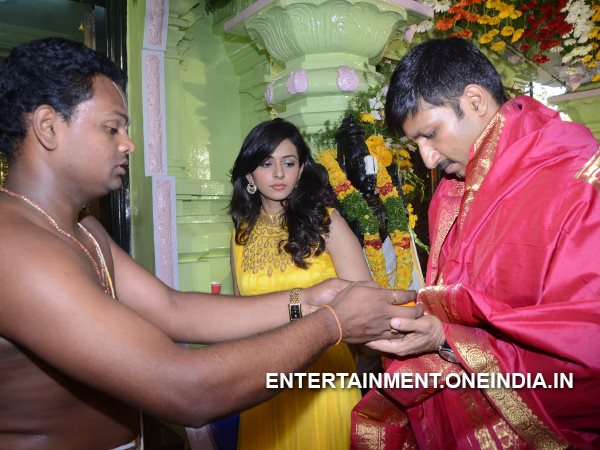 Gopichand Receives Prasadam