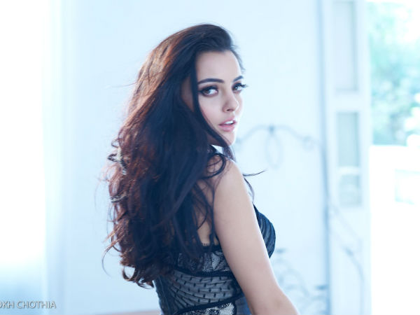 Kristina Akheeva As A Showstopper