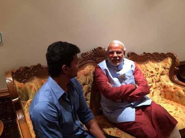 Photo: Vijay-Narendra Modi In A Discussion