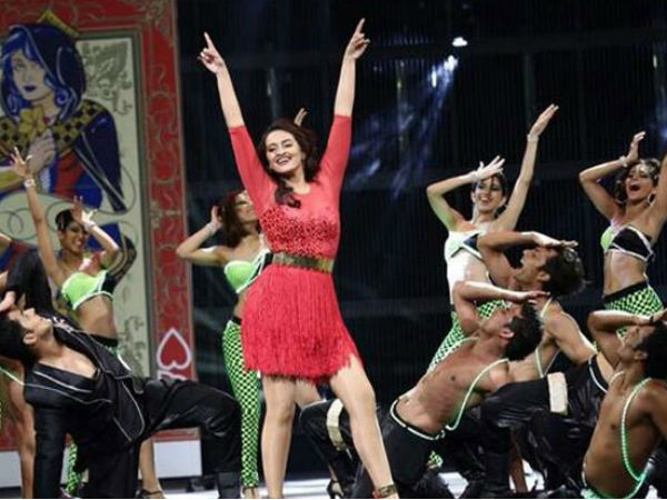 Sonakshi Sinha At IIFA Awards 2014