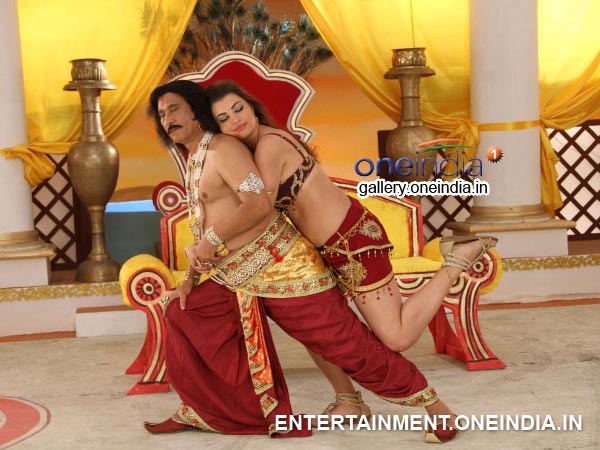 Ukraine Model Anna In Bathtub