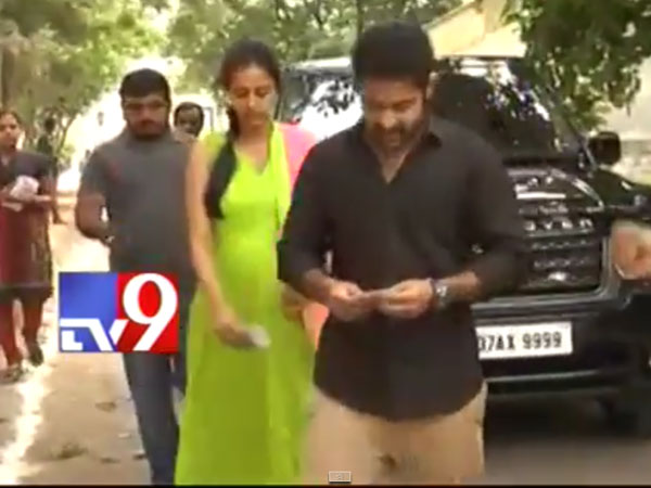 Junior NTR, Pregnant Wife Arrive In Jubilee hills
