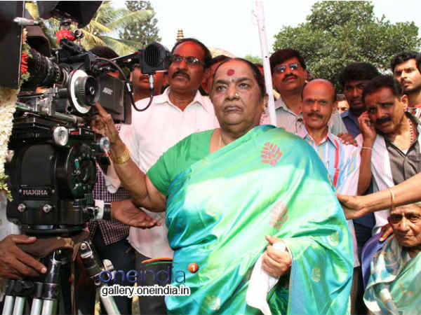 Parvathamma Rajkumar Turned On The Camera 