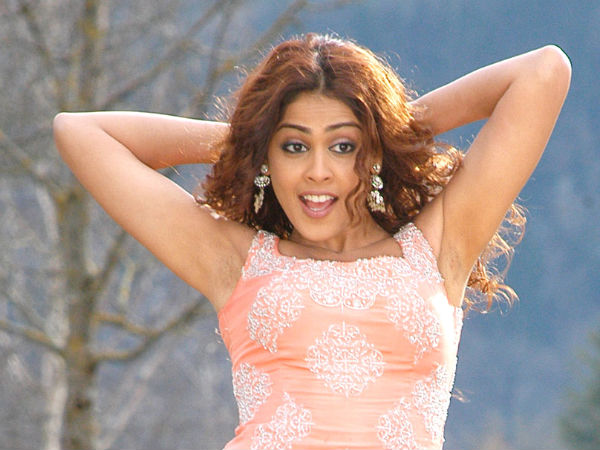 Genelia's Underarm
