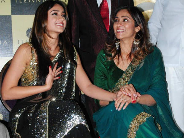 Ileana With Her Mother Samira