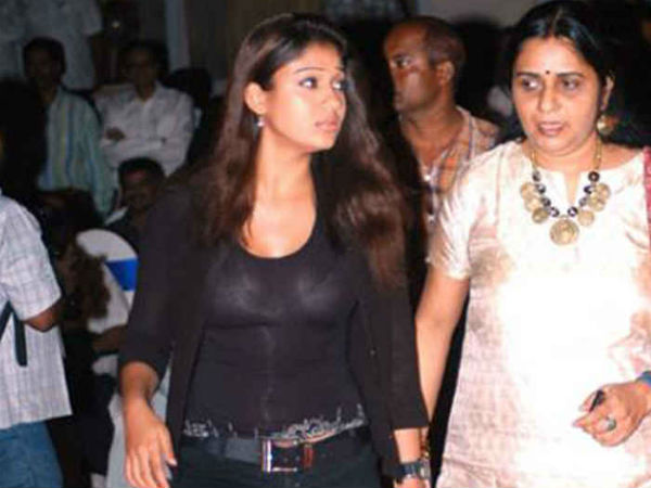 Nayantara With Her Mom Omana Kurian