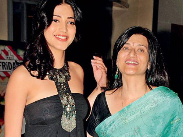 Shruti Hassan With Her Mom Sarika