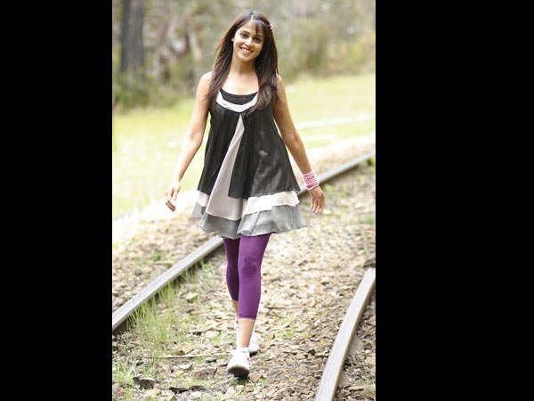 Tamil Actress Genelia D'souza's Height
