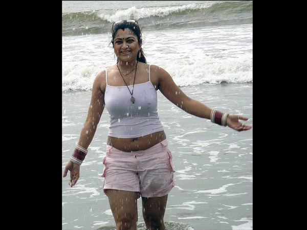 Tamil Actress Khushboo's Height 