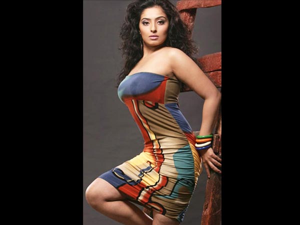 Tamil Actress Mumtaz Height 