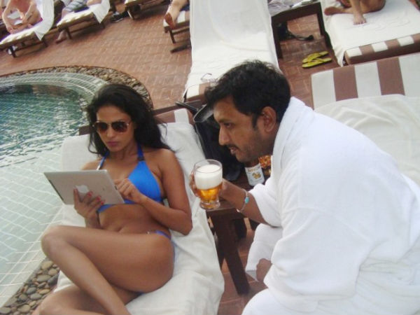 Veena Malik's Leaked Pic With Her Beau