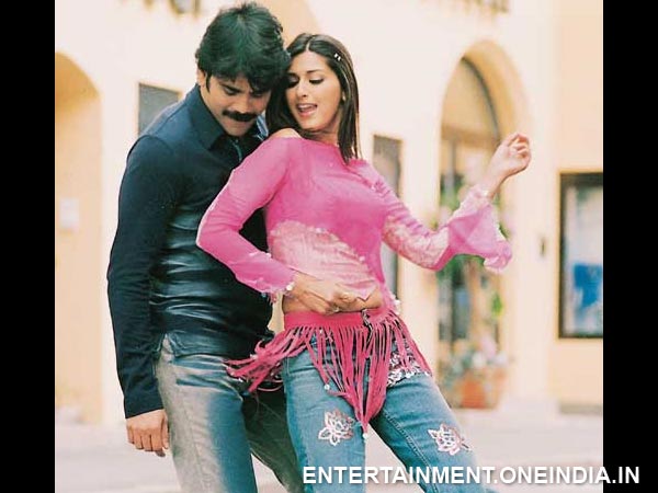 Gundello Emundo From Manmadhudu