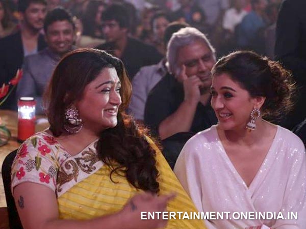 Khushboo Sharing Light Moments With Hansika