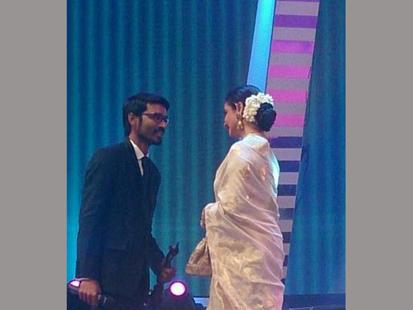 Dhanush Receiving Award From Rekha