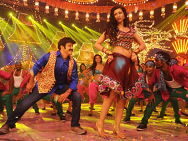 Hamsa Nandini's Item Song