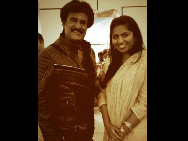 Neeraja Kona With Rajinikanth On Lingaa Shooting Set