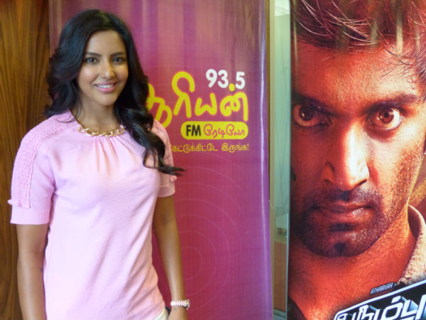 Priya Anand At Irumbu Kuthirai Music Release