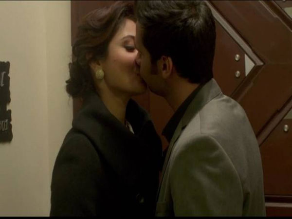 Anushka-Neil's Kiss