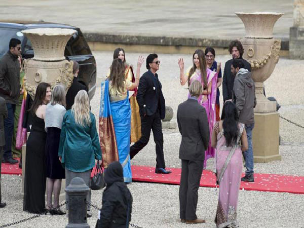 SRK's Larger Than Life Avatar