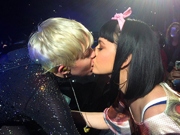 Calls Herself  Pansexual